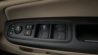 Used 2022 Honda Amaze 1.2 S CVT i-VTEC Petrol Automatic top_features Power windows