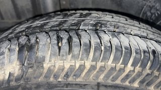 Used 2017 Maruti Suzuki Swift [2011-2017] VXi Petrol Manual tyres RIGHT REAR TYRE TREAD VIEW