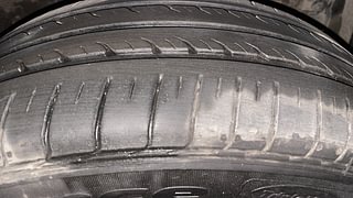Used 2013 Maruti Suzuki Ertiga [2012-2015] VDI ABS Diesel Manual tyres RIGHT FRONT TYRE TREAD VIEW