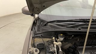 Used 2015 Honda City [2014-2017] VX Petrol Manual engine ENGINE RIGHT SIDE HINGE & APRON VIEW