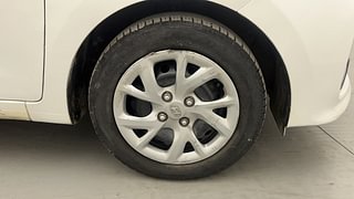 Used 2017 Hyundai Grand i10 Sportz 1.2 Kappa VTVT Petrol Manual tyres RIGHT FRONT TYRE RIM VIEW