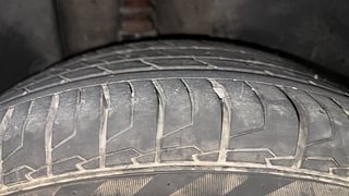 Used 2021 Kia Seltos HTX G Petrol Manual tyres RIGHT REAR TYRE TREAD VIEW