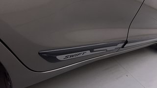 Used 2020 Maruti Suzuki Swift [2017-2021] ZXI Petrol Manual dents MINOR SCRATCH