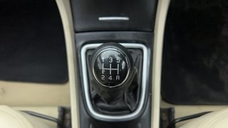 Used 2017 maruti-suzuki Ciaz Alpha 1.3 Diesel Diesel Manual interior GEAR  KNOB VIEW