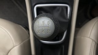 Used 2019 Maruti Suzuki Ciaz Alpha Petrol Petrol Manual interior GEAR  KNOB VIEW