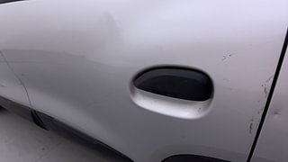 Used 2016 Renault Kwid [2015-2019] RXT Petrol Manual dents MINOR DENT