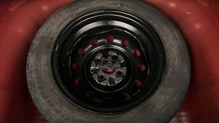 Used 2014 Hyundai Eon [2011-2018] Magna Petrol Manual tyres SPARE TYRE VIEW