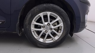 Used 2022 Maruti Suzuki Swift ZXI Petrol Manual tyres RIGHT FRONT TYRE RIM VIEW