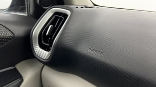 Used 2022 Kia Sonet HTX 1.5 Diesel Manual top_features Airbags