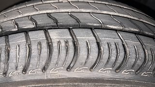 Used 2024 Maruti Suzuki Wagon R 1.0 VXI AMT Petrol Automatic tyres RIGHT FRONT TYRE TREAD VIEW