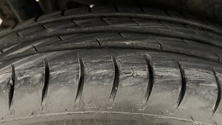 Used 2016 Maruti Suzuki Wagon R 1.0 [2013-2019] LXi CNG Petrol+cng Manual tyres RIGHT REAR TYRE TREAD VIEW