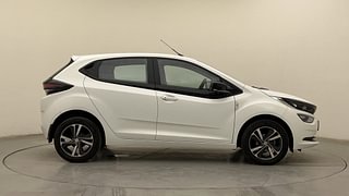 Used 2023 Tata Altroz XZ 1.2 Petrol Manual exterior RIGHT SIDE VIEW