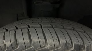 Used 2018 Renault Kwid [2017-2019] CLIMBER 1.0 Petrol Manual tyres LEFT FRONT TYRE TREAD VIEW