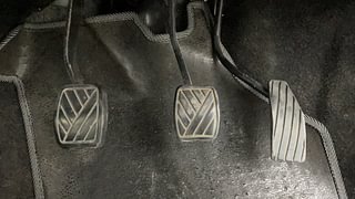 Used 2014 Maruti Suzuki Wagon R 1.0 [2010-2019] VXi Petrol Manual interior PEDALS VIEW