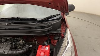 Used 2014 Hyundai Eon [2011-2018] Magna Petrol Manual engine ENGINE LEFT SIDE HINGE & APRON VIEW