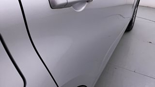 Used 2022 Renault Triber RXZ AMT Petrol Automatic dents MINOR SCRATCH