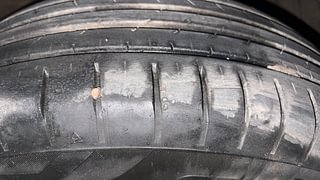 Used 2022 Maruti Suzuki Swift ZXI Petrol Manual tyres LEFT FRONT TYRE TREAD VIEW