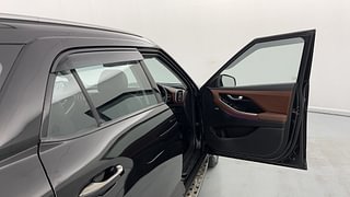 Used 2023 Hyundai Alcazar SIGNATURE (O) 7 STR 1.5 Petrol DCT Petrol Automatic interior RIGHT FRONT DOOR OPEN VIEW