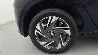 Used 2023 Hyundai New i20 Asta (O) 1.2 IVT Petrol Automatic tyres RIGHT REAR TYRE RIM VIEW