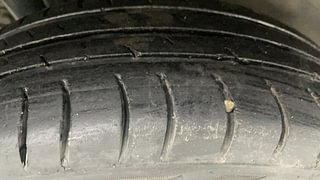 Used 2014 Maruti Suzuki Wagon R 1.0 [2010-2019] VXi Petrol Manual tyres RIGHT REAR TYRE TREAD VIEW
