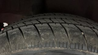 Used 2018 Honda Brio [2017-2018] VX AT Petrol Automatic tyres RIGHT REAR TYRE TREAD VIEW