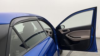 Used 2018 Hyundai Elite i20 [2014-2018] Sportz 1.2 Petrol Manual interior RIGHT FRONT DOOR OPEN VIEW