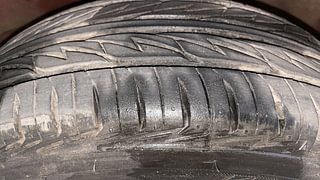 Used 2017 Maruti Suzuki Alto K10 [2014-2019] VXI AMT Petrol Automatic tyres LEFT FRONT TYRE TREAD VIEW