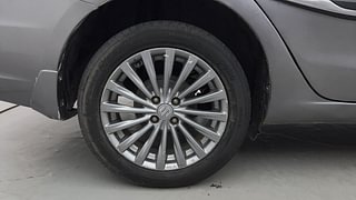 Used 2017 maruti-suzuki Ciaz Alpha 1.3 Diesel Diesel Manual tyres RIGHT REAR TYRE RIM VIEW