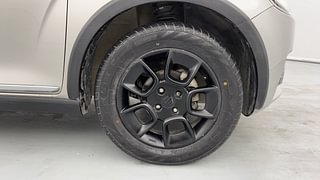 Used 2020 Maruti Suzuki Ignis [2017-2020] Zeta AMT Petrol Petrol Automatic tyres RIGHT FRONT TYRE RIM VIEW