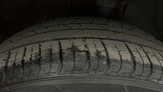 Used 2021 Hyundai New i20 Sportz 1.0 Turbo IMT Dual Tone Petrol Manual tyres RIGHT FRONT TYRE TREAD VIEW