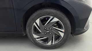 Used 2021 Hyundai New i20 Asta 1.2 IVT Petrol Automatic tyres RIGHT FRONT TYRE RIM VIEW