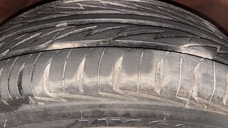 Used 2017 Maruti Suzuki Alto K10 [2014-2019] VXI AMT Petrol Automatic tyres RIGHT FRONT TYRE TREAD VIEW