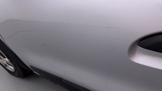 Used 2016 Renault Kwid [2015-2019] RXT Petrol Manual dents MINOR SCRATCH