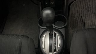 Used 2018 Honda Brio [2017-2018] VX AT Petrol Automatic interior GEAR  KNOB VIEW