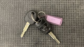 Used 2017 Hyundai Grand i10 Sportz 1.2 Kappa VTVT Petrol Manual extra CAR KEY VIEW