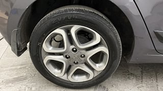 Used 2019 Hyundai Elite i20 [2018-2020] Asta 1.4 CRDI (O) Diesel Manual tyres RIGHT REAR TYRE RIM VIEW