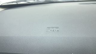 Used 2021 Renault Triber RXZ Petrol Manual top_features Side airbags