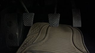 Used 2018 Hyundai Elite i20 [2014-2018] Sportz 1.2 Petrol Manual interior PEDALS VIEW
