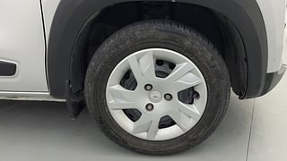 Used 2023 Renault Kwid 1.0 RXT AMT SCE Petrol Automatic tyres RIGHT FRONT TYRE RIM VIEW