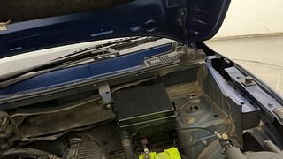 Used 2018 Renault Kwid [2017-2019] CLIMBER 1.0 Petrol Manual engine ENGINE LEFT SIDE HINGE & APRON VIEW