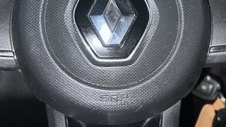 Used 2022 Renault Kwid RXL Petrol Manual top_features Airbags