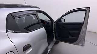 Used 2016 Renault Kwid [2015-2019] RXT Petrol Manual interior RIGHT FRONT DOOR OPEN VIEW