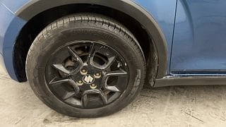 Used 2018 Maruti Suzuki Ignis [2017-2020] Alpha AMT Petrol Petrol Automatic tyres LEFT FRONT TYRE RIM VIEW