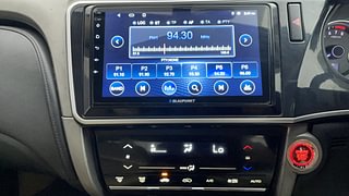 Used 2017 Honda City [2017-2020] VX CVT Petrol Automatic interior MUSIC SYSTEM & AC CONTROL VIEW