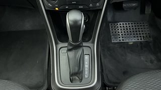 Used 2021 Maruti Suzuki S-Cross Delta 1.5 AT Petrol Automatic interior GEAR  KNOB VIEW