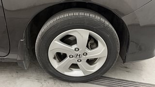 Used 2014 Honda City [2014-2017] VX Petrol Manual tyres RIGHT FRONT TYRE RIM VIEW