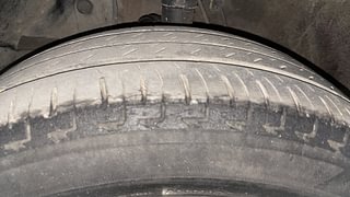 Used 2017 Honda City [2017-2020] VX CVT Petrol Automatic tyres LEFT FRONT TYRE TREAD VIEW