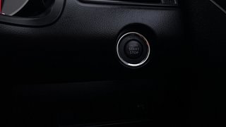 Used 2020 Maruti Suzuki Swift [2017-2021] ZXI Petrol Manual top_features Keyless start
