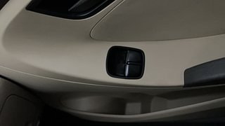 Used 2014 Hyundai Eon [2011-2018] Magna Petrol Manual top_features Power windows