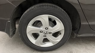 Used 2014 Honda City [2014-2017] VX Petrol Manual tyres RIGHT REAR TYRE RIM VIEW